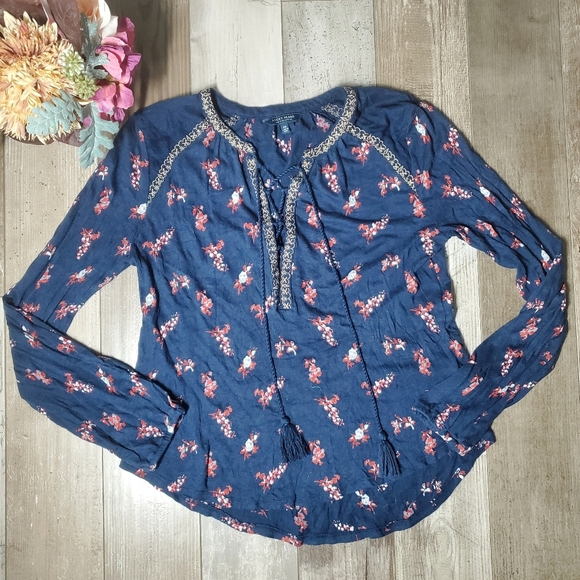 Lucky Brand Floral Blue Lace Up Tassle Tie Long Sleeve Top Women's Size XS EUC - Picture 8 of 16